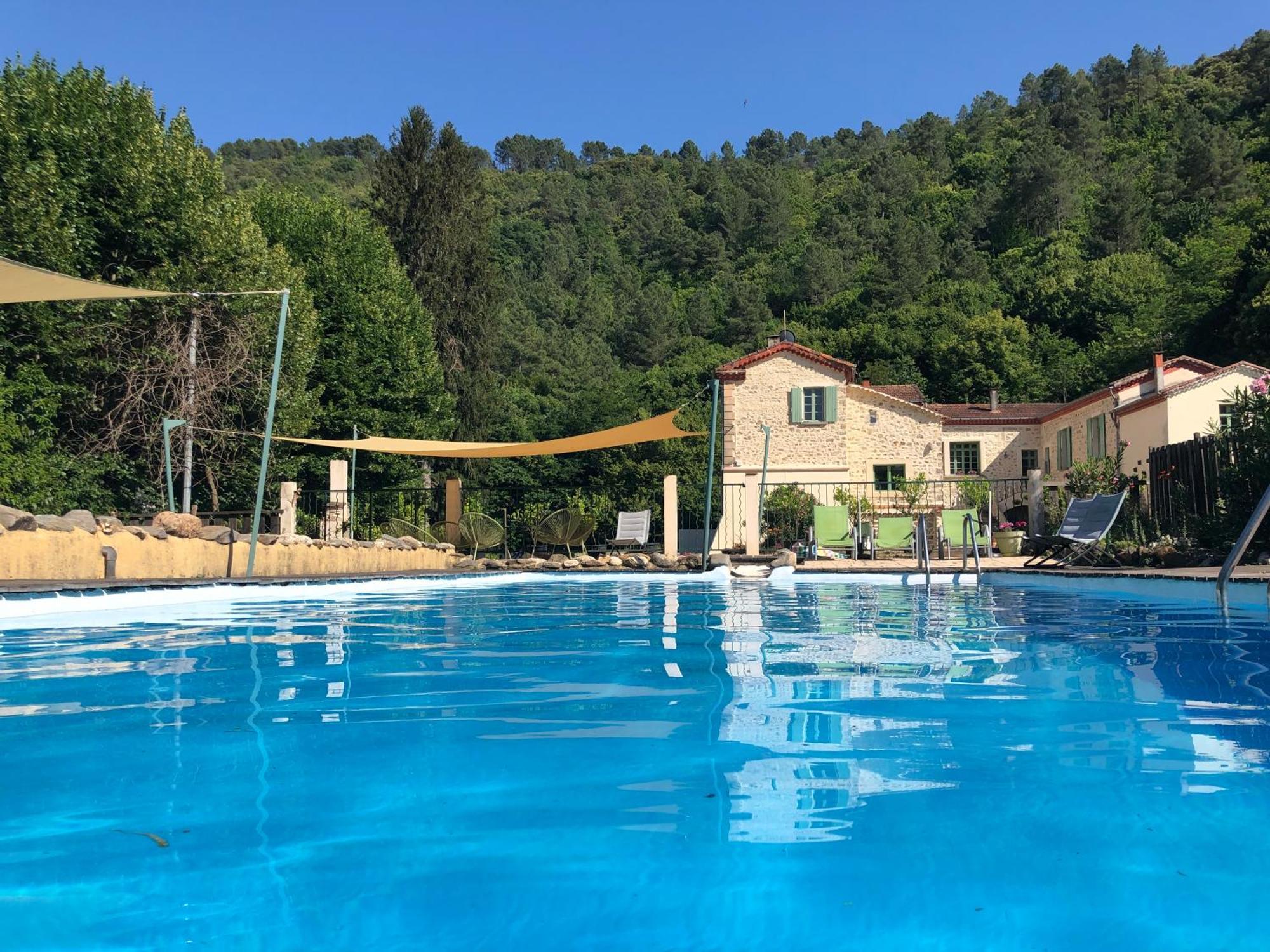 Chateau Du Fraissinet, 6 Gites Sleeping 2-8 Guests, Pool And River On Site La Tronche  Zewnętrze zdjęcie