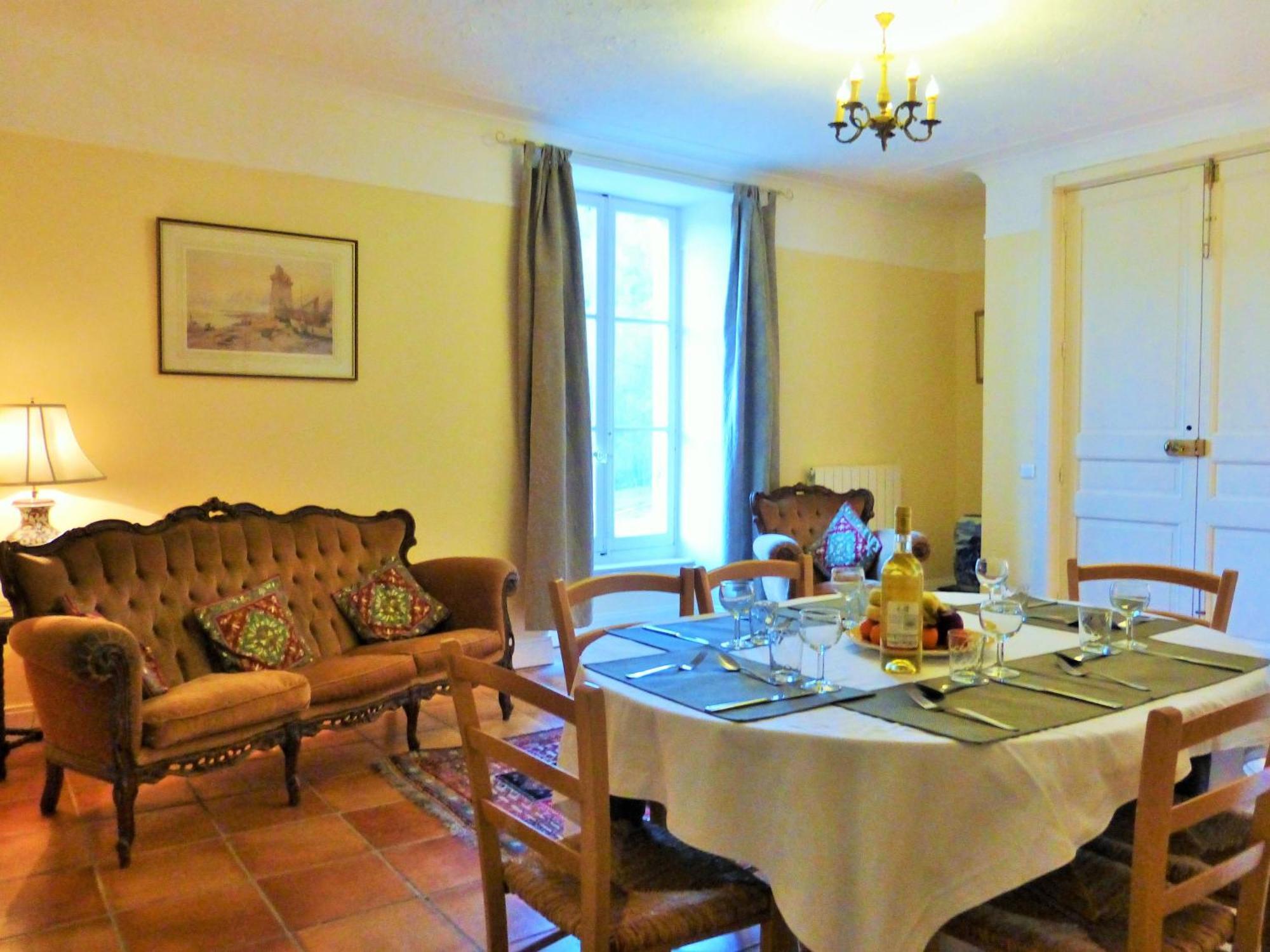 Chateau Du Fraissinet, 6 Gites Sleeping 2-8 Guests, Pool And River On Site La Tronche  Zewnętrze zdjęcie